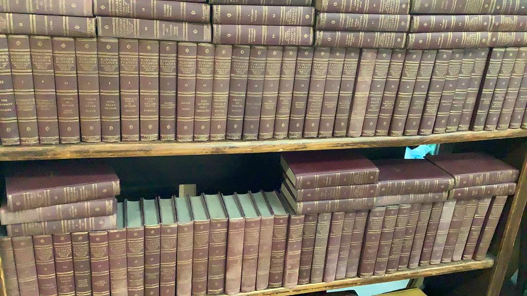 102 Volumes Harvard Classics (1 of 7)