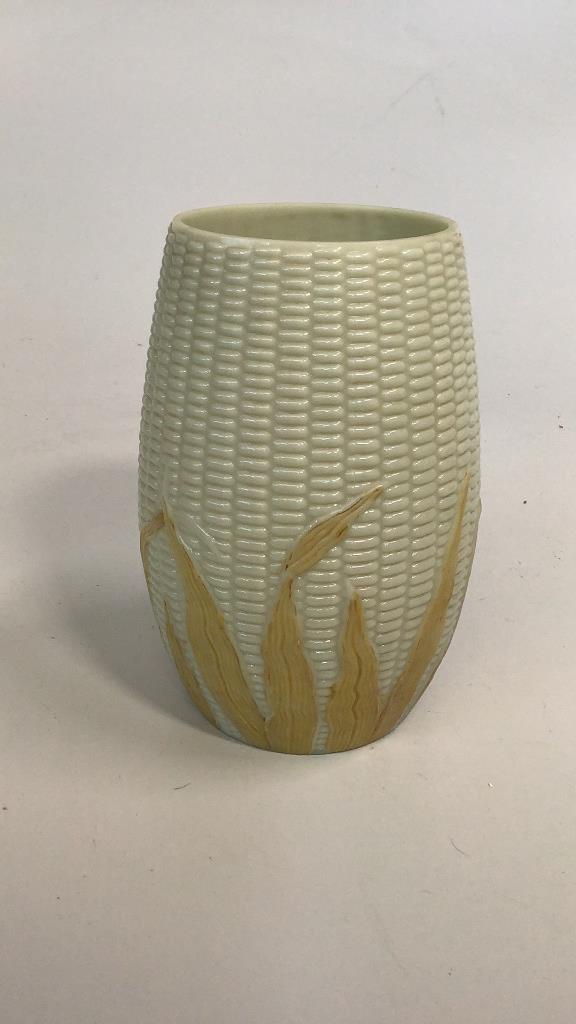 Art Glass Celery Vase, Maize Pattern (1 of 5)