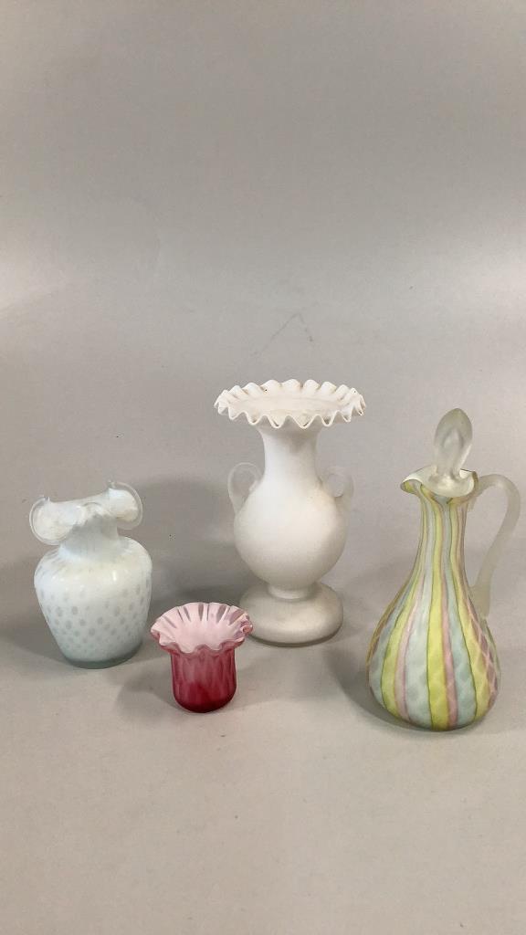 4 Pieces Cased and Satin Glass (1 of 5)