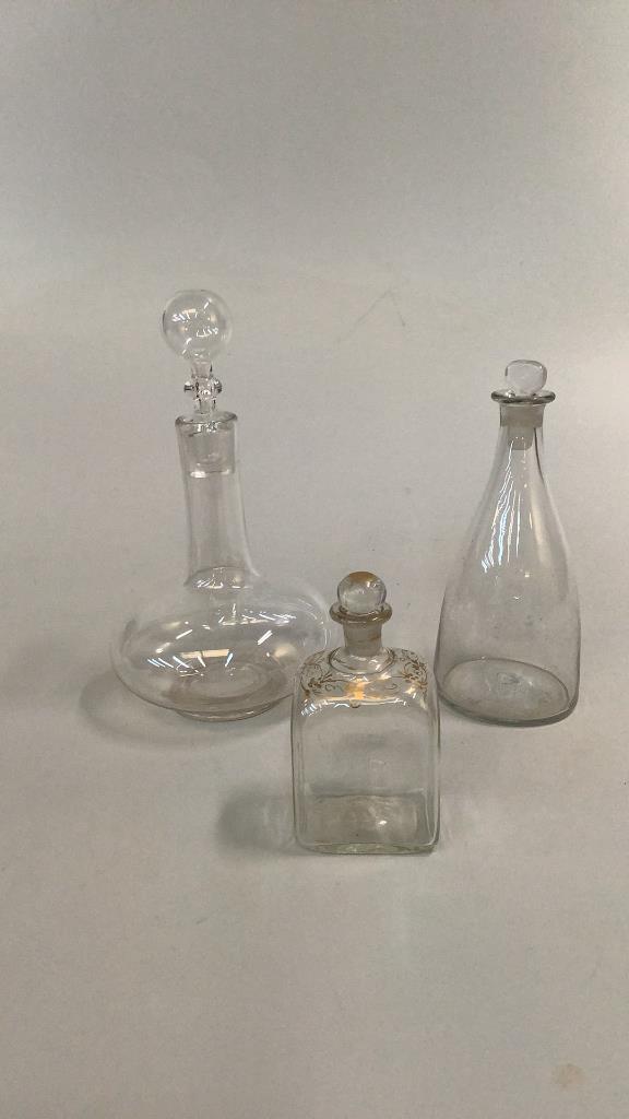 2 Glass Decanters , Perfume Bottle (1 of 4)