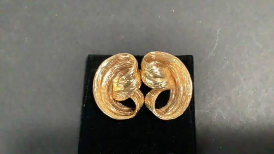 14K Gold Earrings: Brushed finish in a knot variation..clip style, stamped, 14.0 grams