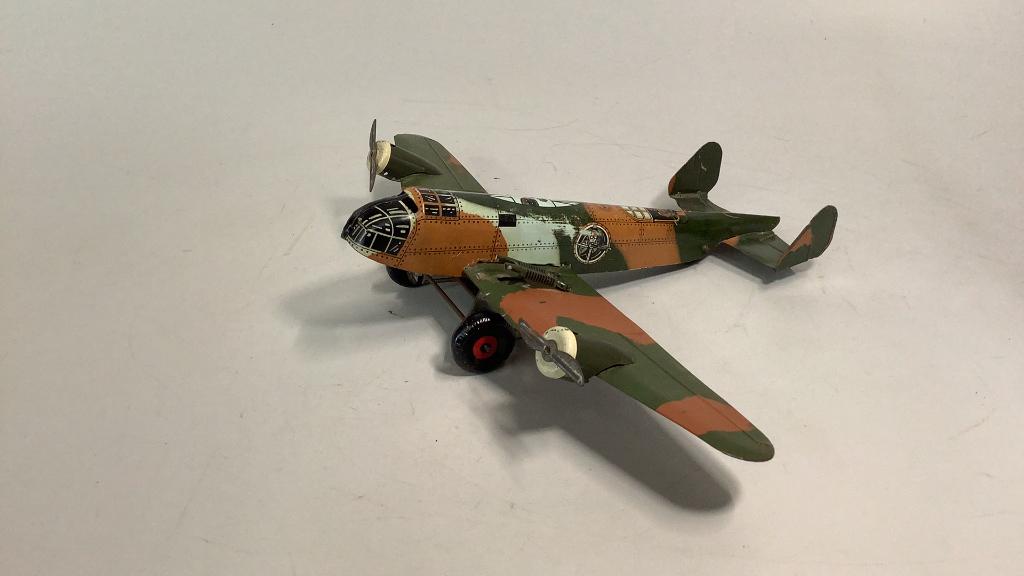 Marx Tin Litho Wind Up Airplane (1 of 5)