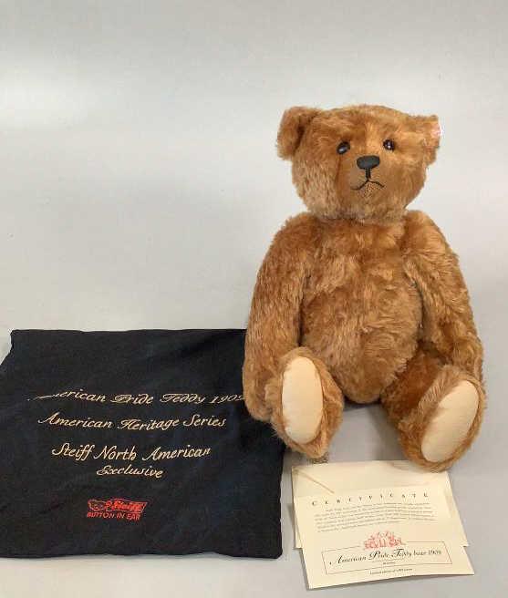 Steiff American Pride Limited Edition Bear (1 of 6)
