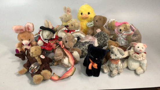 Collection of 17 Non Steiff Animals: Rabbits, bears, chick, cat, piggy…some Dakin,,