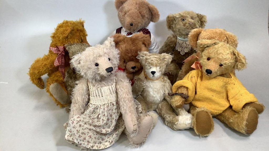 Collection of Non Steiff Animals (1 of 7)