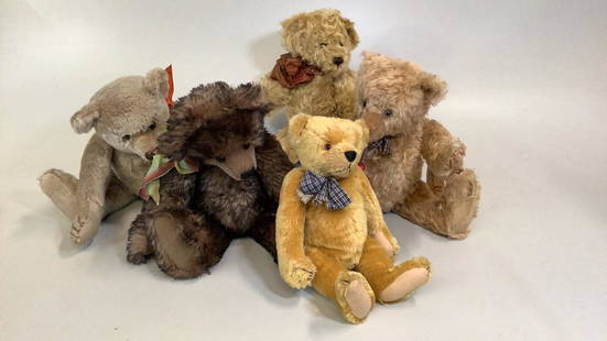 5 Hand Crafted Bears: 16 inch bears …some by Donna Hodges, and German Bear by Nostalgia …also Arthur by Jarrett…13 inch honey Bear by Baldwin Bears