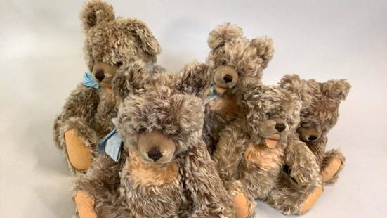 5 Steiff Zotty Bears: Varied sizes..20 inch, 17, and 14 inches…believe these are older bears, all have ear buttons but no ear or chest tags…light wear, displayed