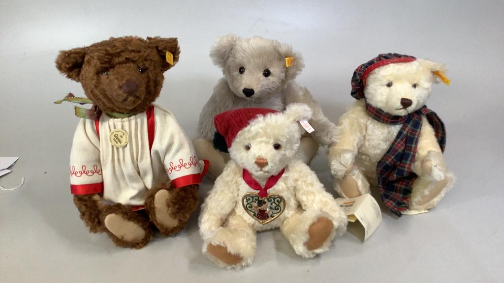 4 Steiff Bears (1 of 5)