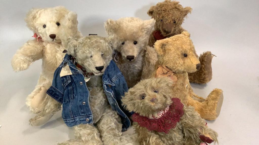6 Hand Crafted Bears (1 of 7)