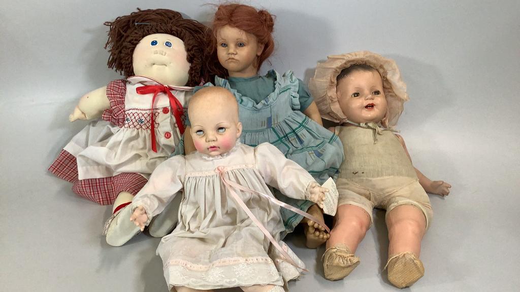 4 Assorted Dolls (1 of 5)