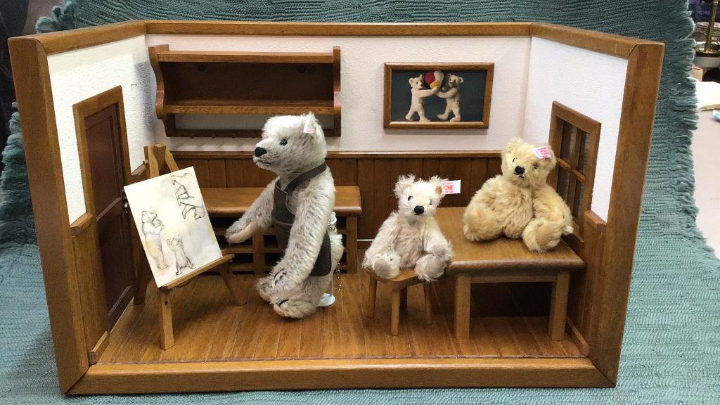 Steiff Teddy Bear Workshop Set (1 of 11)