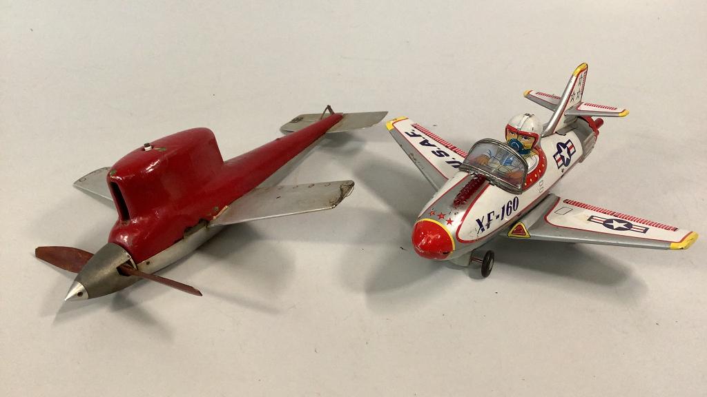 2 Vintage Toy Airplanes (1 of 6)