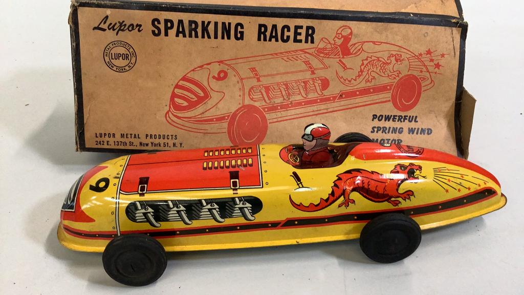 Luxor Key Wind Sparking Racer (1 of 4)