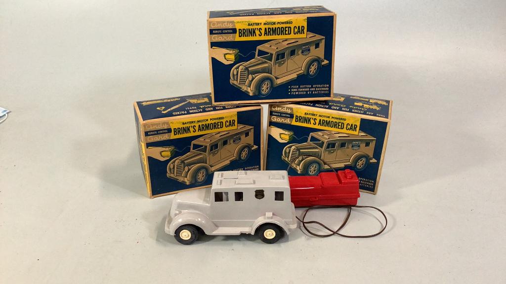 3 Battey OperatedBrinks Armored Cars (1 of 4)