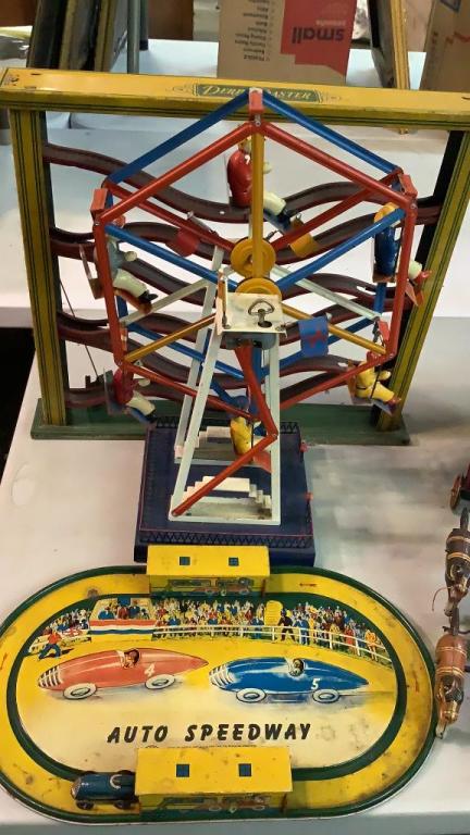 4 Japan Tin Action Toys (1 of 5)