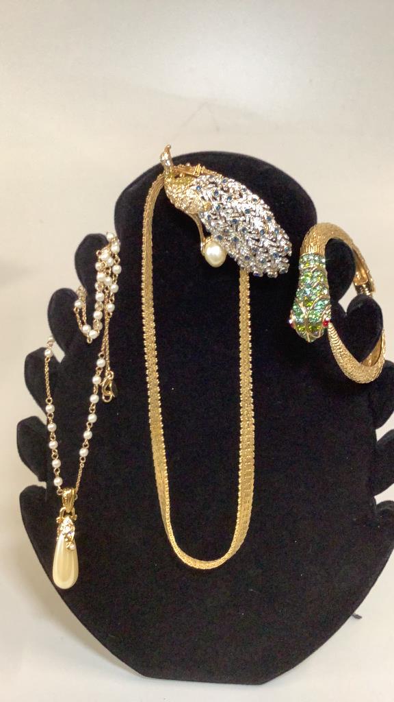 Nolan Miller, Kenneth Lane Jewelry (1 of 6)