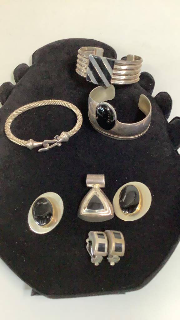 6 Pieces Sterling Jewelry (1 of 4)