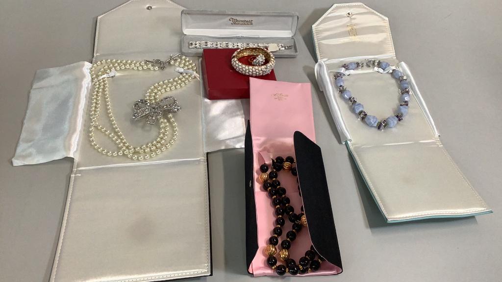 5 Designer and Fashion Pieces Jewelry (1 of 6)