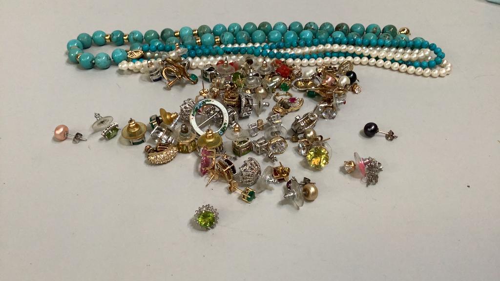 Group of Earrings, 2 Necklaces (1 of 4)