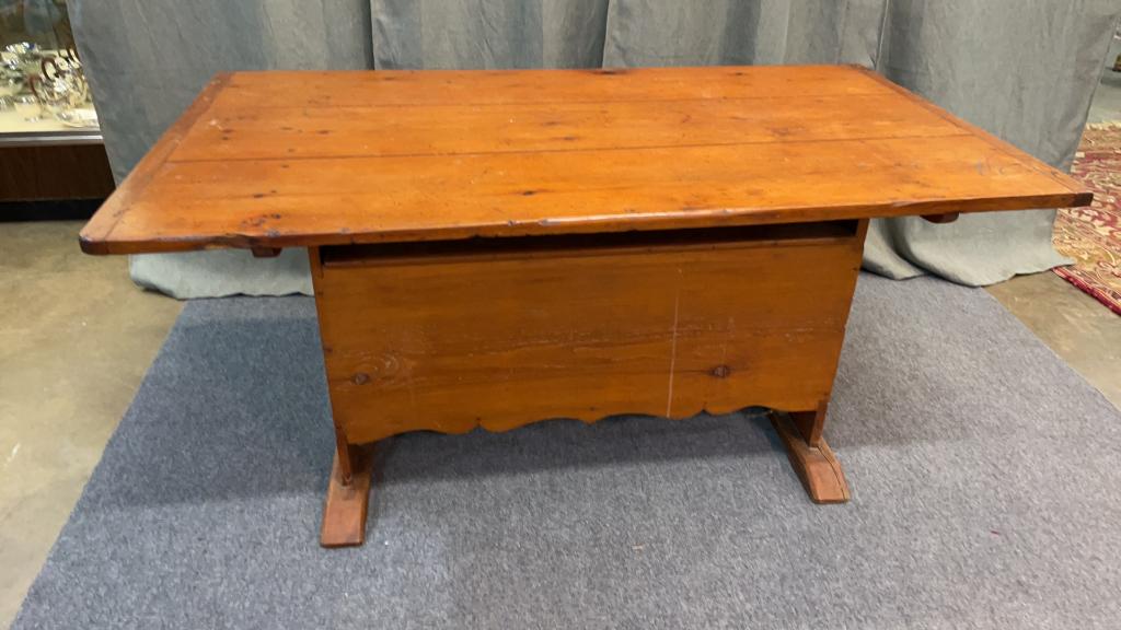 New England White Pine hutch table (1 of 5)