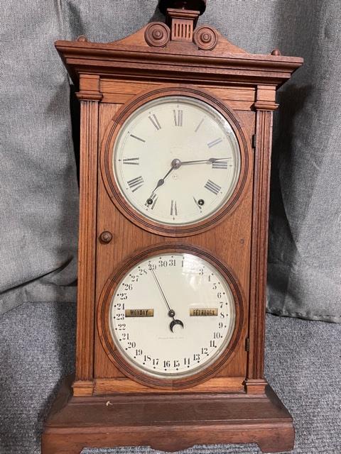 Seth Thomas Calendar Mantel Clock (1 of 3)