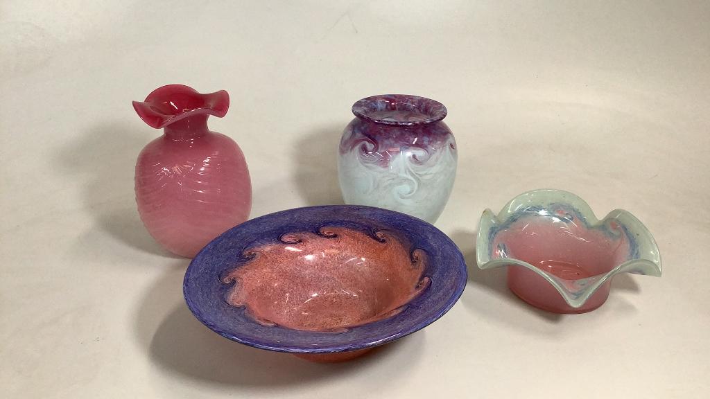 4 Pieces Varied Art Glass (1 of 7)