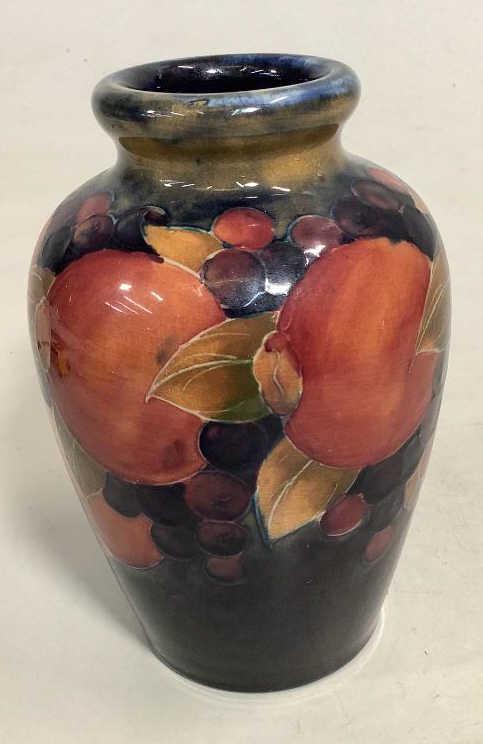 Moorcroft  Pomegranate  Vase (1 of 5)