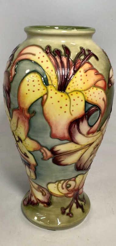 Moorcroft Trial Vase (1 of 5)