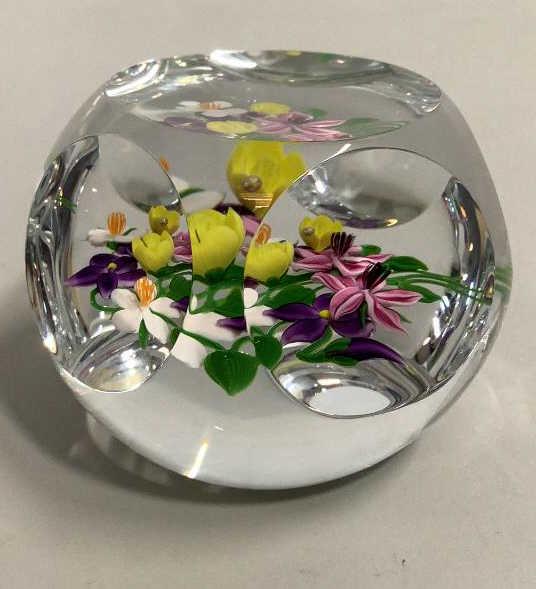 Victor Trabucco Paperweight (1 of 5)