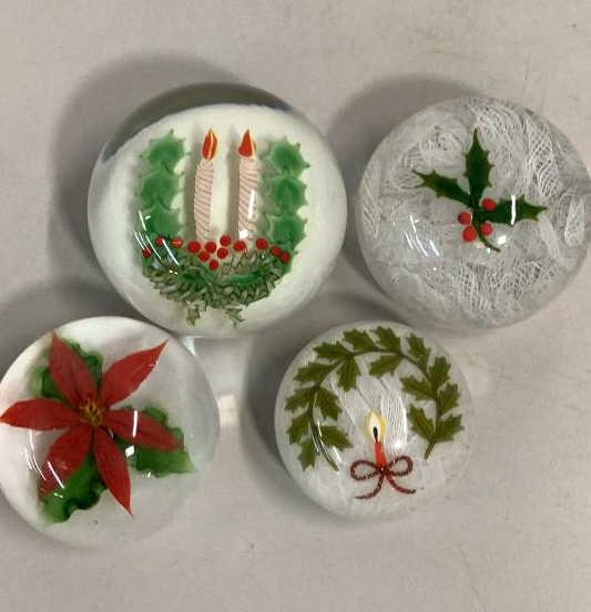 4 Christmas Paperweights (1 of 5)