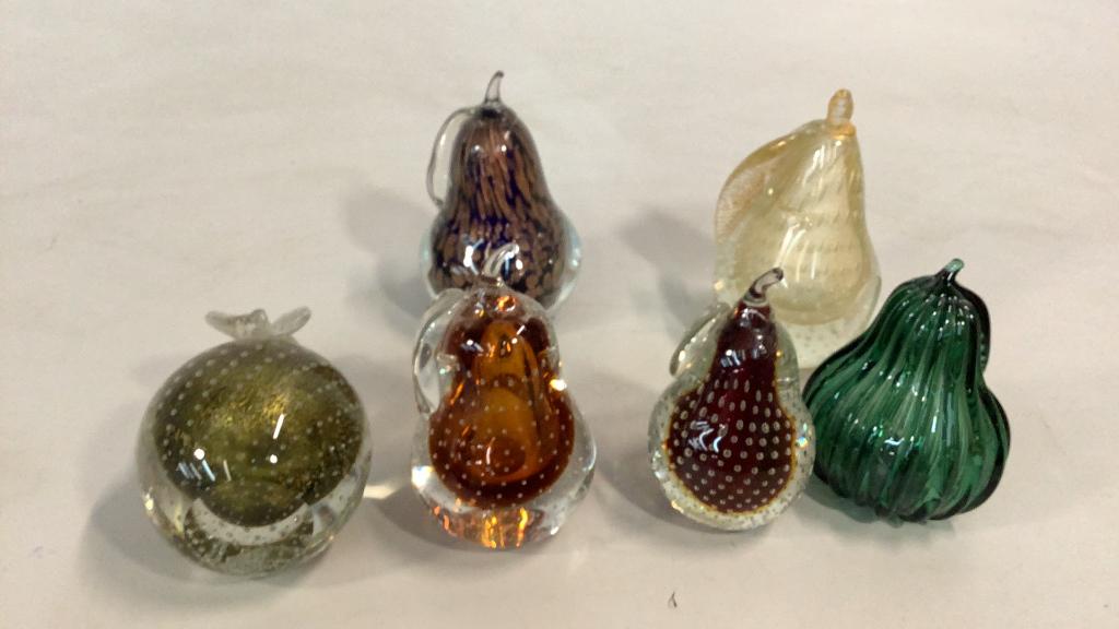 6 Art Glass Pear Paperweights (1 of 3)