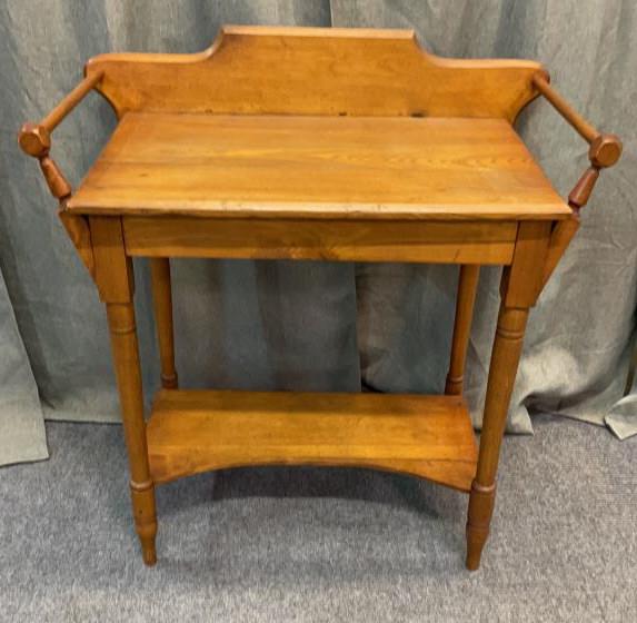 Ash & Maple Washstand: Towel bars, nice finish, 34.5 tall x 32 wide x 17 deep