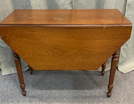 Walnut Sheraton Drop Leaf Table (1 of 4)