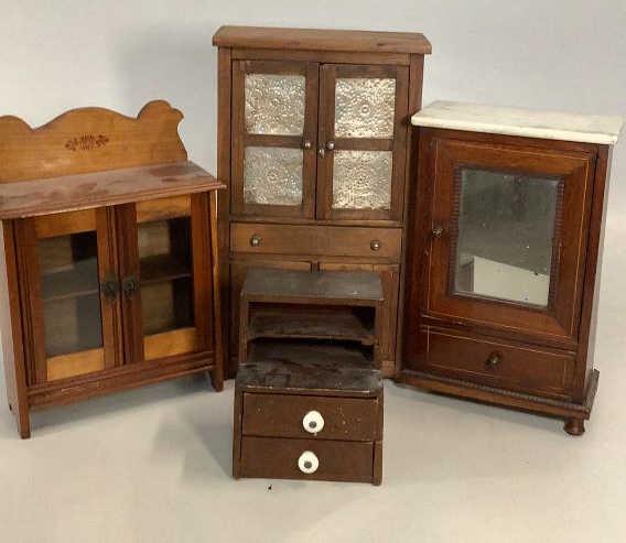 4 Pieces Doll Furniture (1 of 6)