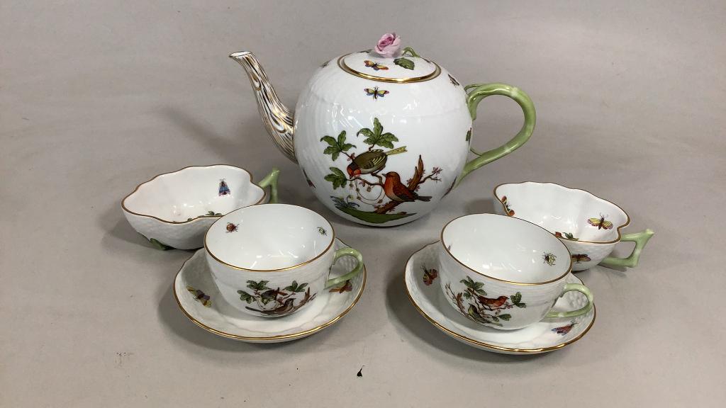 Herend Rothschild Bird Teapot, Cup/Saucers, Leaf (1 of 7)