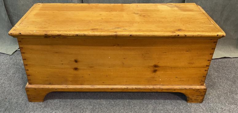 White Pine Blanket Box (1 of 4)