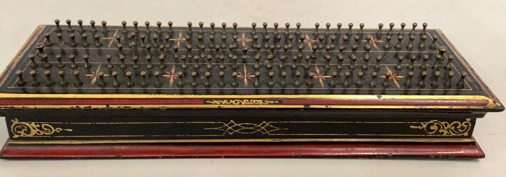 Early John Gill Hedghog Cribbage Board (1 of 7)