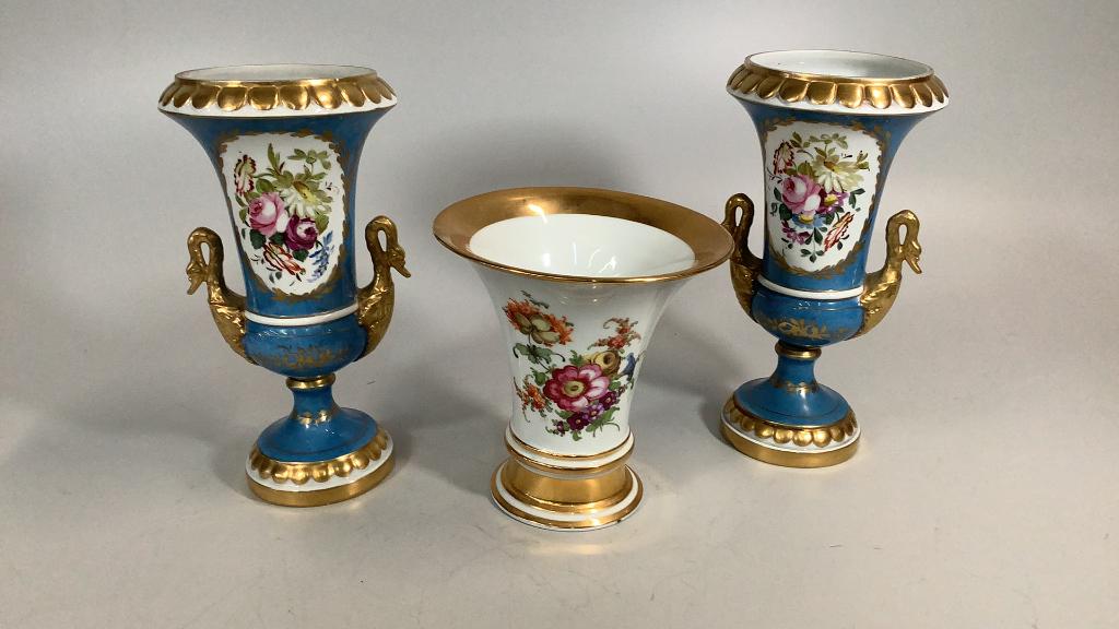 Porcelain  Mantle Urns, Center Vase (1 of 5)