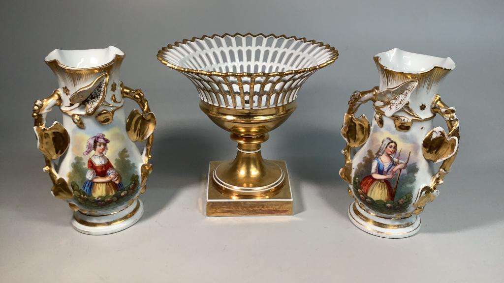 Pair Old Paris Vases, Pedestal  Compote (1 of 7)