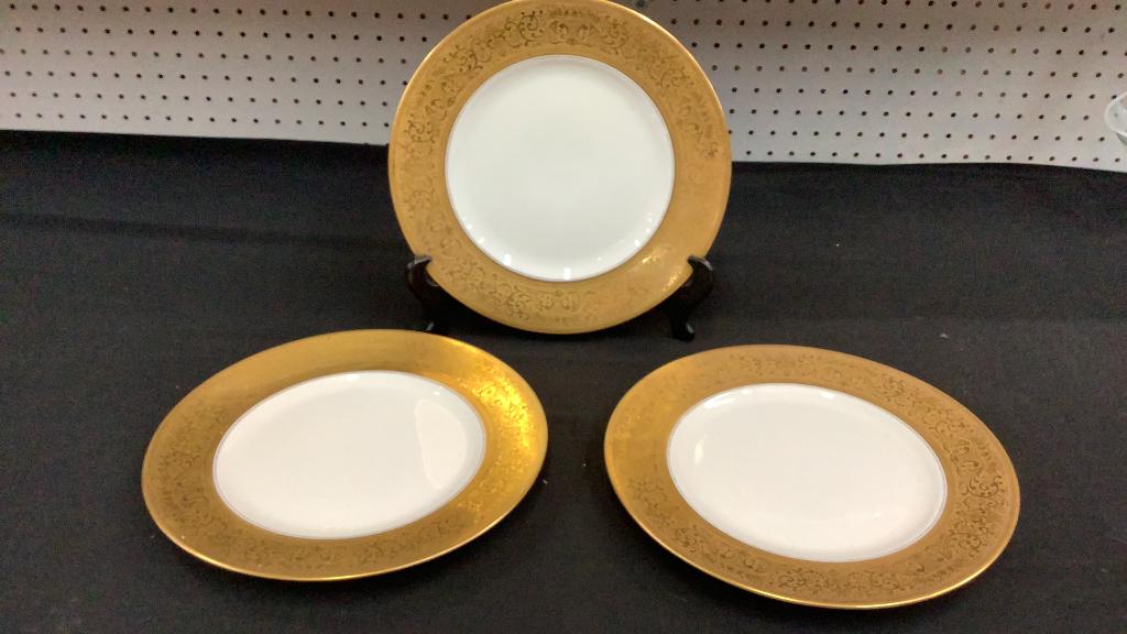 Twelve Hutschenreuther Plates (1 of 4)