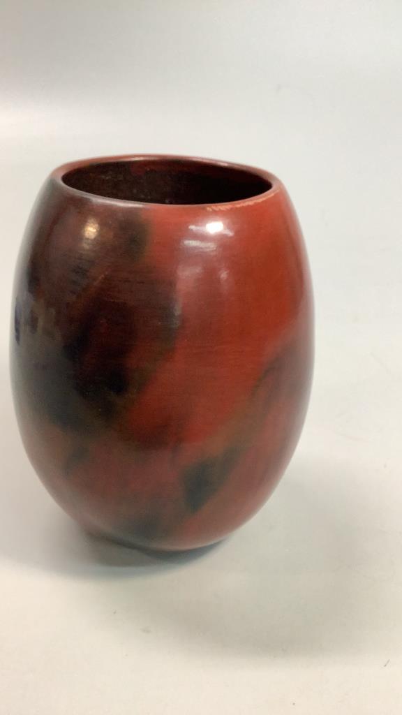 Navajo Pottery Vessel (1 of 4)