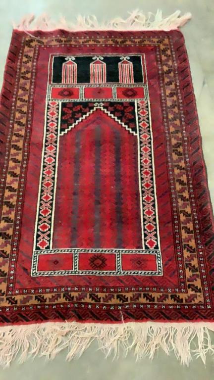 Turkish Prayer Rug (1 of 4)