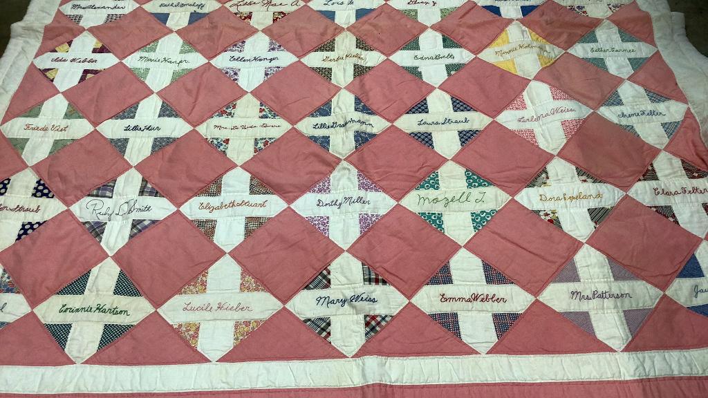 Pieced Friendship Quilt (1 of 4)