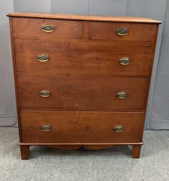 North Carolina Hepplewhite Walnut 5 Drawer Dresser: Dovetailed case and drawers, wear from age and use, brass pulls, 49H x 44W x 18D