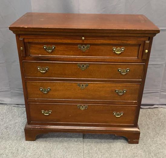 Mahogany Craftique Bachelors Chest (1 of 4)
