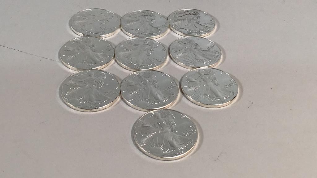 Ten 1998 Walking Liberty  Silver Dollars (1 of 4)