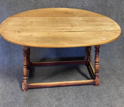 Maple New England Drop Leaf (1 of 3)