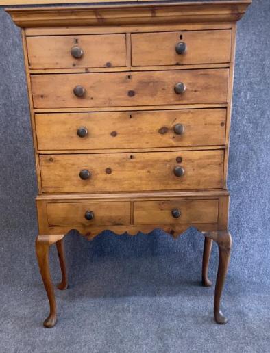 English White Pine Queen Anne Style Highboy: 1900s, 3 dovetailed drawers between 2 sets of split drawers,