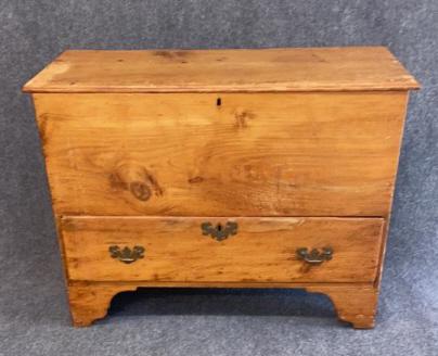 New England White Pine Mule Chest: Bracket feet, boot jack ends, dovetailed drawer, surface cat scratches on left side, see photos, 31 tall x 42 wide x 18 deep