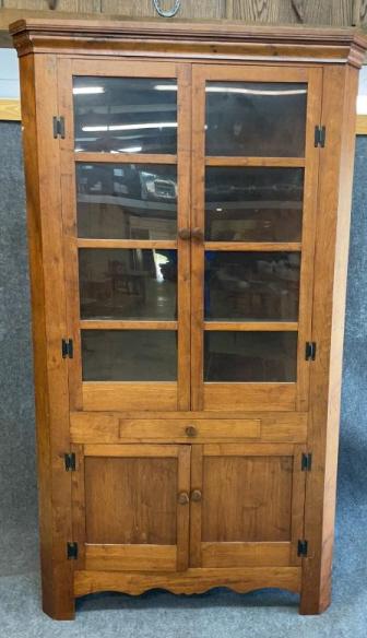 Bench Made Walnut Corner Cupboard: Scalloped skirt, H hinges, cove molding, 6 panes, 88 tall x 50 wide 24 deep